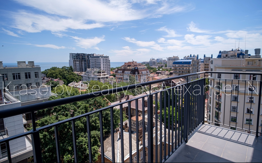 продажа трехкомнатной квартиры номер A-173131 в Приморском районе, фото номер 34